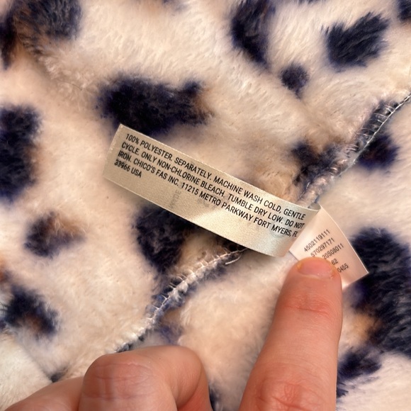 Soma Robe - Picture 6 of 6